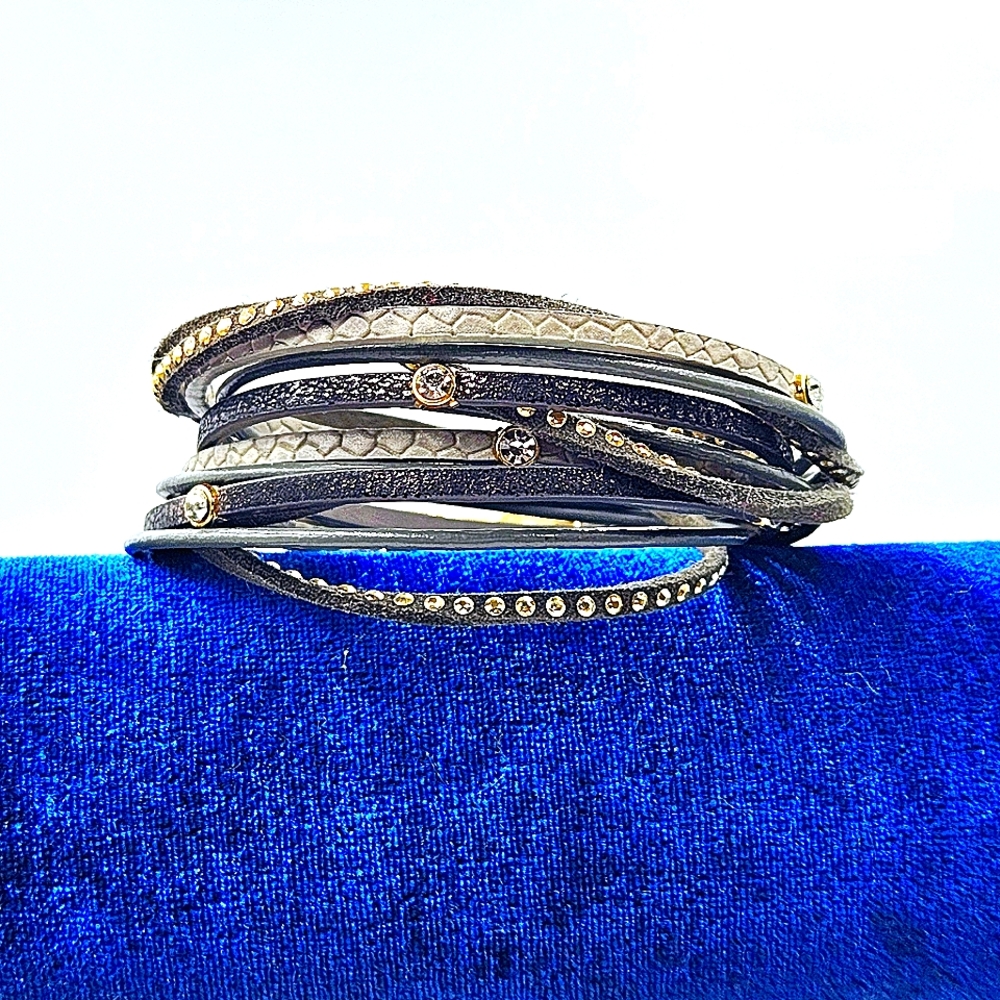 Saachi Leather Rhinestone Cuff - Picture 5 of 10